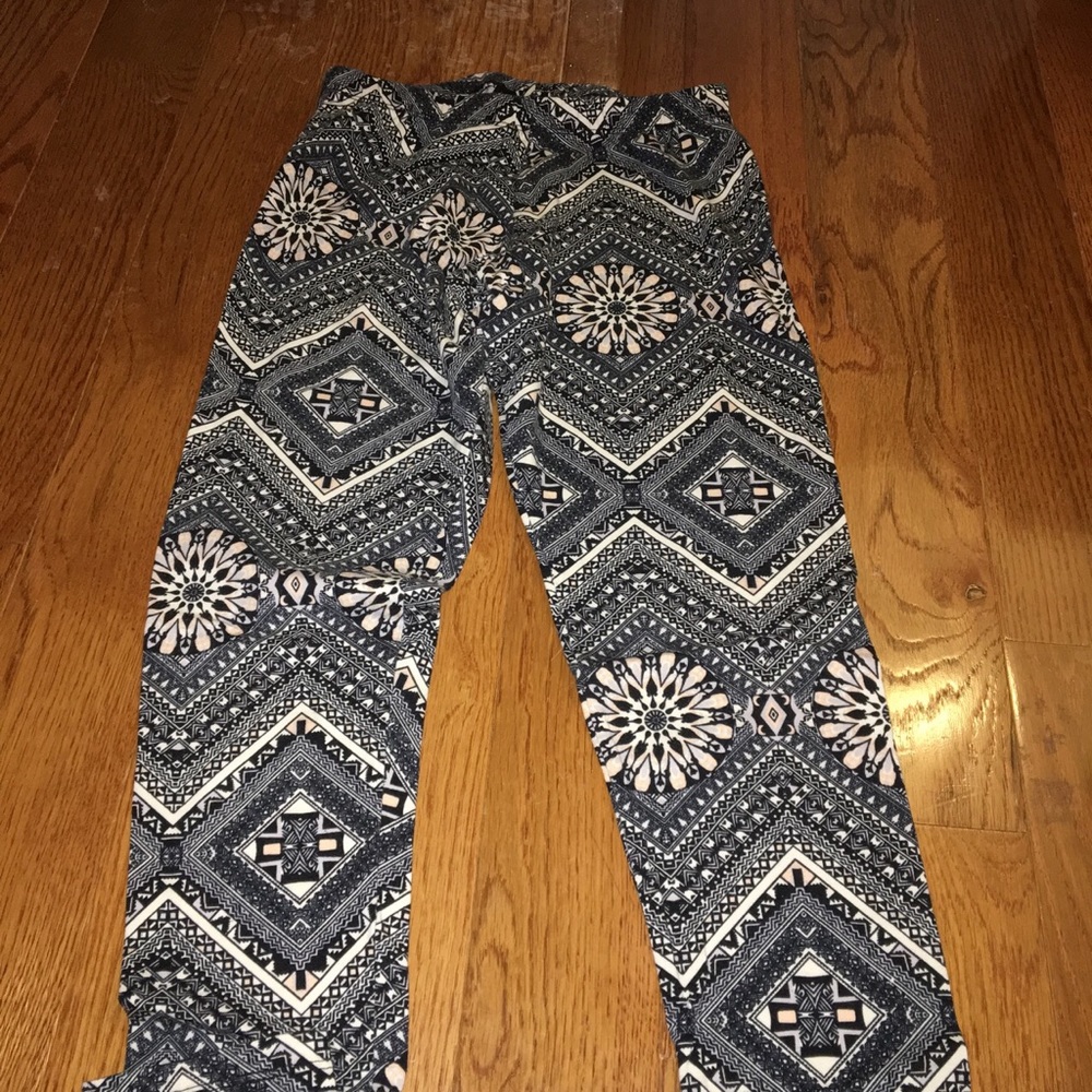 Patterned leggings